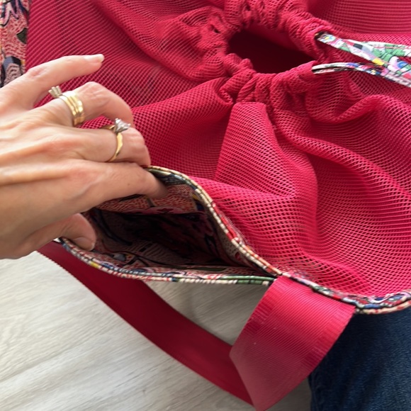 Vera Bradley Swim Tote with mess top - Picture 5 of 7